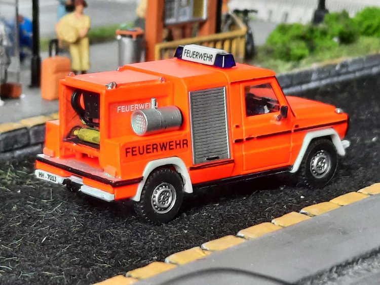 Historisch: Generalüberholtes Mercedes G 290TD Feuerwehr-Vorauslöschfahrzeug
